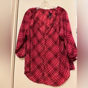 Pure Energy off or on the shoulder blouse.